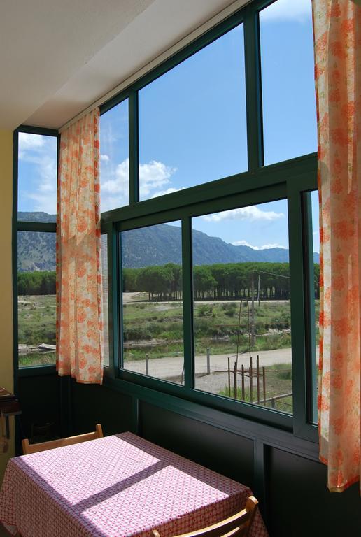 Velipojë H And H Guesthouse מראה חיצוני תמונה